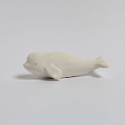 Ballena Beluga hecha a mano en cerámica