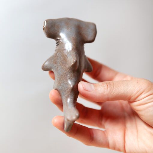Tiburón martillo en cerámica