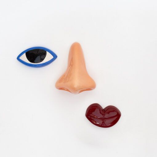 nariz, ojo y labios de cerámica