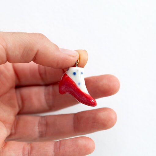 Charm tacón rojo de porcelana
