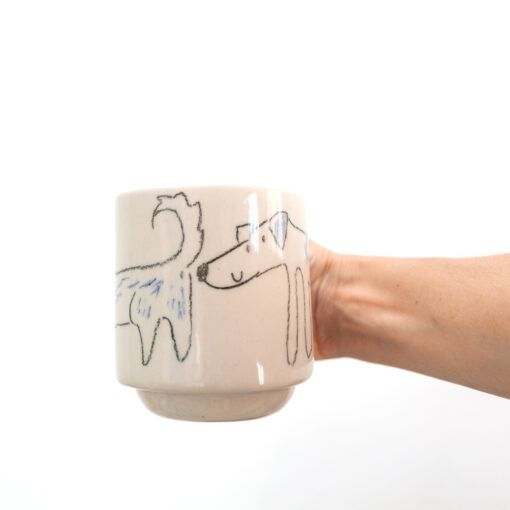 Taza ilustrada hecha en gres