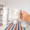 Taza ilustrada hecha en gres
